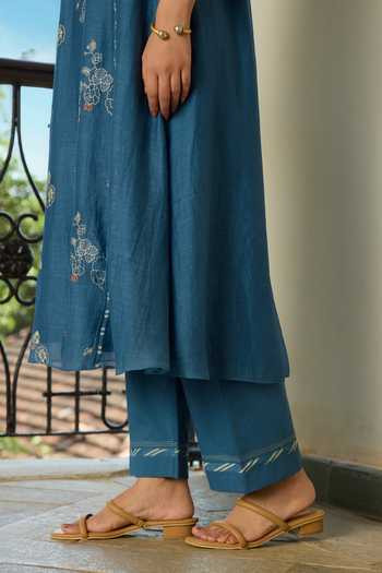 Vaayu Blue Cotton, Muslin Round Neck, Yes Thread Embroidered Kurta And Pant Co-ord Set Online at Aza Fashions Vaayu_Blue Cotton, Muslin Round Neck, Yes Thread Embroidered Kurta And Pant Co-ord Set _Online_at_Aza_Fashions