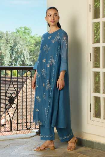 Shop Vaayu Blue Cotton, Muslin Round Neck, Yes Thread Embroidered Kurta And Pant Co-ord Set Online at Aza Fashions Shop_Vaayu_Blue Cotton, Muslin Round Neck, Yes Thread Embroidered Kurta And Pant Co-ord Set _Online_at_Aza_Fashions