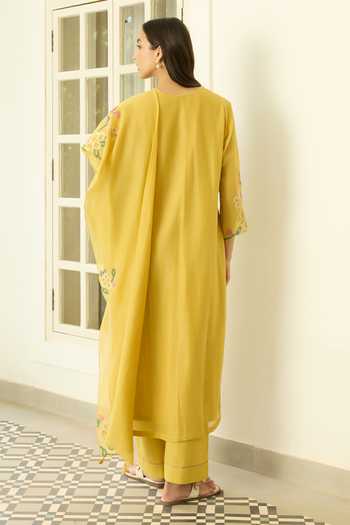 Vaayu Marigold Floral Applique Kurta Set
