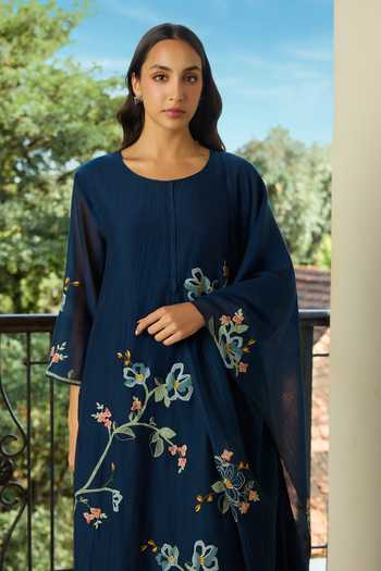 Shop Vaayu Blue Cotton, Muslin Round Neck Midnight Floral Applique Kurta Set Online at Aza Fashions Shop_Vaayu_Blue Cotton, Muslin Round Neck Midnight Floral Applique Kurta Set _Online_at_Aza_Fashions