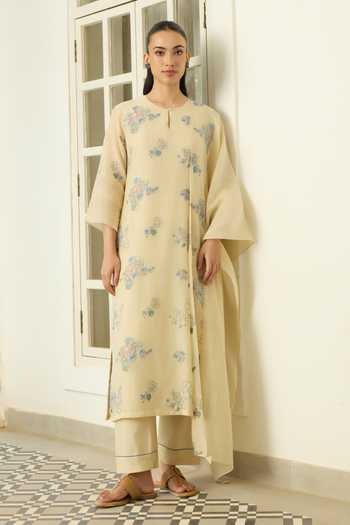 Vaayu Ecru Thread Embroidered Kurta Set
