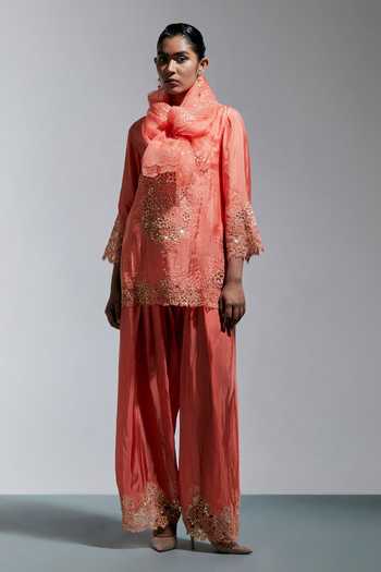 One Not Two Scallop Bordered Dupatta 