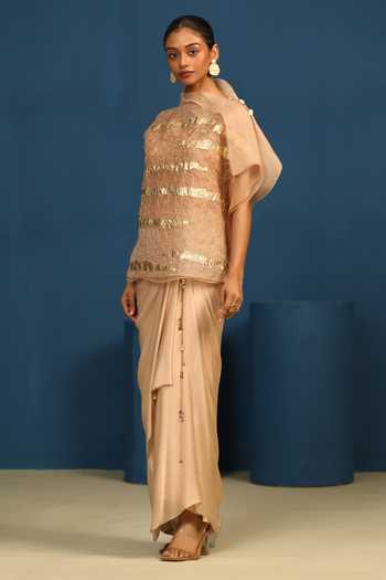 Buy Vedangi Agarwal Peach Georgette, Satin, Shantoon Moon Flower Draped Skirt Online at Aza Fashions Buy_Vedangi Agarwal_Peach Georgette, Satin, Shantoon Moon Flower Draped Skirt _Online_at_Aza_Fashions