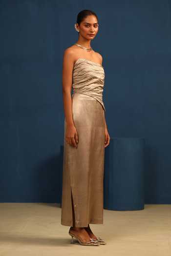 Buy_Vedangi Agarwal_Grey Satin Bandeau Neck Midnight Sonata Off-shoulder Embroidered Top _Online_at_Aza_Fashions