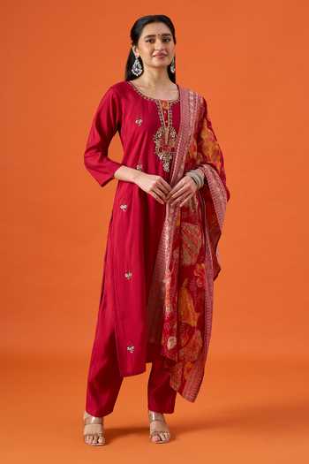 Shop_Khwaab By Sanjana Lakhani_Maroon Chanderi Round Neck Hand Embroidered Kurta Set 