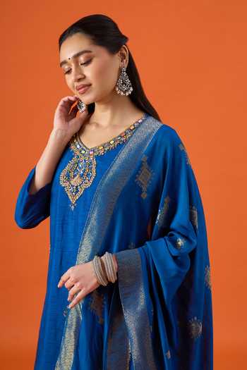 Khwaab By Sanjana Lakhani_Blue Satin Round Neck, Yes Embroidered Kurta Set _at_Aza_Fashions
