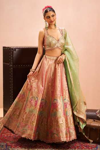 Buy_Samyukta Singhania_Peach Brocade V-neck Woven Banarasi Lehenga Set 