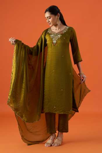 Khwaab By Sanjana Lakhani Green Satin V-neck Floral Neckline Embroidered Kurta Set at Aza Fashions Khwaab By Sanjana Lakhani_Green Satin V-neck Floral Neckline Embroidered Kurta Set _at_Aza_Fashions