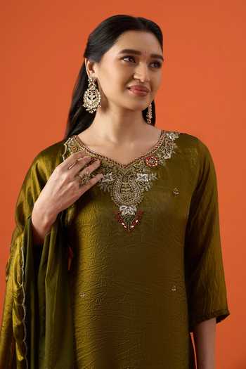 Shop Khwaab By Sanjana Lakhani Green Satin V-neck Floral Neckline Embroidered Kurta Set Shop_Khwaab By Sanjana Lakhani_Green Satin V-neck Floral Neckline Embroidered Kurta Set