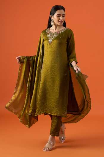 Khwaab By Sanjana Lakhani Floral Neckline Embroidered Kurta Set 