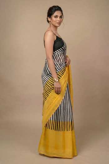 Buy Ellemora Fashions Black Silk V-neck Urban Zebra Saree With Blouse Online at Aza Fashions Buy_Ellemora Fashions_Black Silk V-neck Urban Zebra Saree With Blouse _Online_at_Aza_Fashions