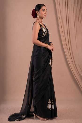 Ellemora Fashions Black Organza, Viscose, Crepe V-neck Lunar Flora Saree With Blouse Online at Aza Fashions Ellemora Fashions_Black Organza, Viscose, Crepe V-neck Lunar Flora Saree With Blouse _Online_at_Aza_Fashions