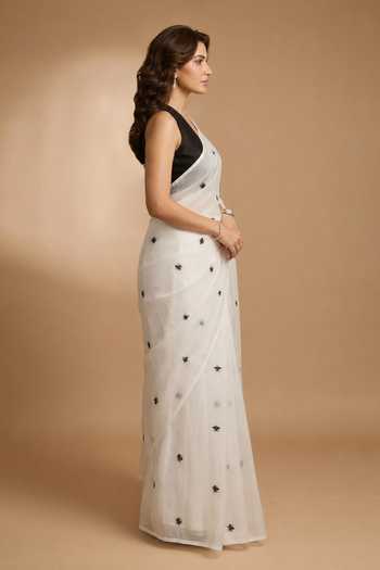 Ellemora Fashions White Organza, Viscose V-neck Whispering Wings Saree With Blouse Online at Aza Fashions Ellemora Fashions_White Organza, Viscose V-neck Whispering Wings Saree With Blouse _Online_at_Aza_Fashions