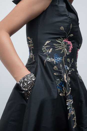 Leh Studios Black Taffeta Collared Neck Jenna Midi Dress Online at Aza Fashions Leh Studios_Black Taffeta Collared Neck Jenna Midi Dress _Online_at_Aza_Fashions