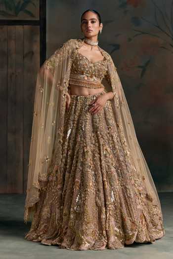 Buy Opus Atelier Gold Net Sweetheart Neck Embroidered Lehenga Set Online at Aza Fashions Buy_Opus Atelier_Gold Net Sweetheart Neck Embroidered Lehenga Set _Online_at_Aza_Fashions