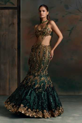 Opus Atelier Emerald Green Net, Lycra Sweetheart Neck Ombre Embroidered Lehenga Set Online at Aza Fashions Opus Atelier_Emerald Green Net, Lycra Sweetheart Neck Ombre Embroidered Lehenga Set _Online_at_Aza_Fashions