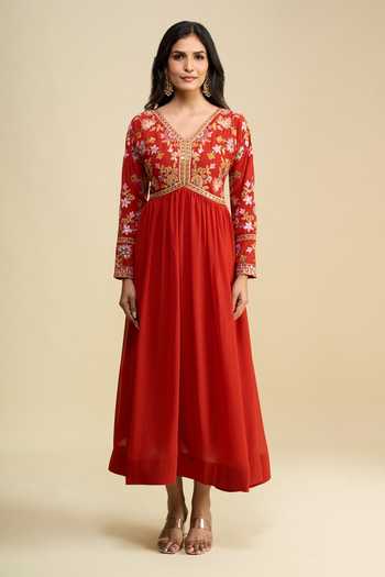 Khwaab By Sanjana Lakhani Orange Georgette V-neck Floral Embroidered Anarkali With Dupatta Online at Aza Fashions Khwaab By Sanjana Lakhani_Orange Georgette V-neck Floral Embroidered Anarkali With Dupatta _Online_at_Aza_Fashions