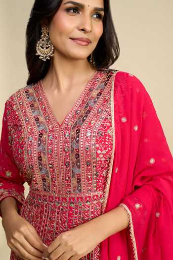 Shop Khwaab By Sanjana Lakhani Pink Georgette V-neck Hand Embroidered Anarkali With Dupatta Online at Aza Fashions Shop_Khwaab By Sanjana Lakhani_Pink Georgette V-neck Hand Embroidered Anarkali With Dupatta _Online_at_Aza_Fashions
