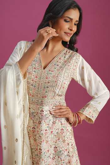 Shop Khwaab By Sanjana Lakhani White Georgette V-neck Hand Embroidered Anarkali And Dupatta Set Shop_Khwaab By Sanjana Lakhani_White Georgette V-neck Hand Embroidered Anarkali And Dupatta Set
