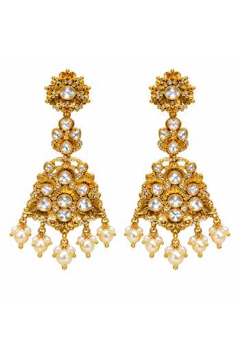 Shop Vivinia By Vidhi Mehra White Pearl Kundan Necklace Set Online at Aza Fashions Shop_Vivinia By Vidhi Mehra_White Pearl Kundan Necklace Set _Online_at_Aza_Fashions
