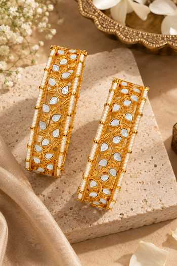Vivinia By Vidhi Mehra Kundan Pearl Leaf 1 Pair Of Bangles 