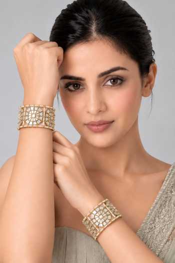 Vivinia By Vidhi Mehra Pearl Kundan Mosaic Bangles