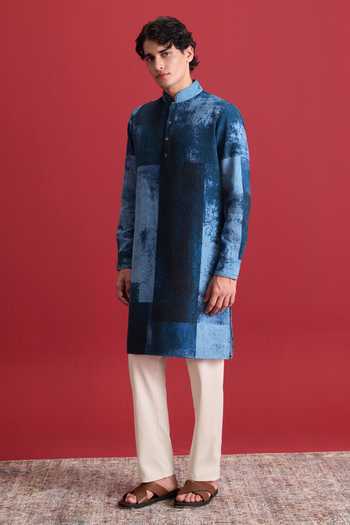 Zazu Blue Cotton Indigo Haze Kurta Set Online at Aza Fashions Zazu_Blue Cotton Indigo Haze Kurta Set _Online_at_Aza_Fashions