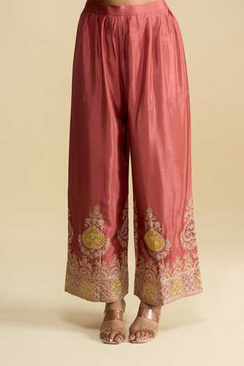 Khwaab By Sanjana Lakhani_Peach Chinon V-neck Embroidered Kurta Set _Online_at_Aza_Fashions