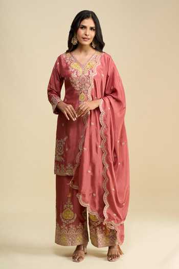 Khwaab By Sanjana Lakhani Embroidered Kurta Set 