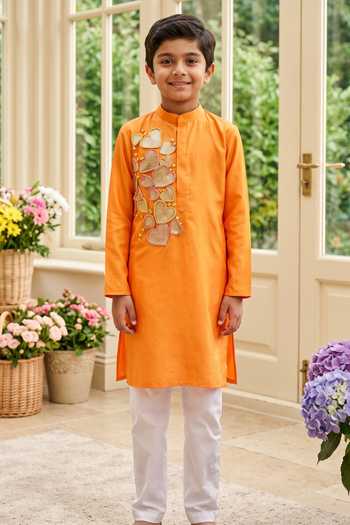 Panchhi By Kanupriya Tibrewala Chamkila Embroidered Kurta Set
