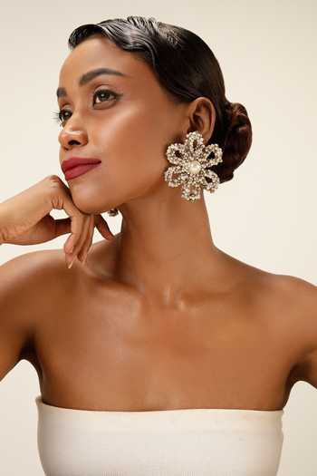 Buy_Bijoux By Priya Chandna_White Pearl Bloom Stud Earrings _Online_at_Aza_Fashions