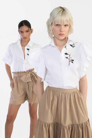 Shop Gauri & Nainika Beige Cotton Paperbag Shorts Shop_Gauri & Nainika_Beige Cotton Paperbag Shorts