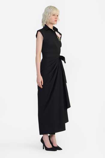 Gauri & Nainika Black Cotton Collared Neck Surplice Cropped Embroidered Shirt Online at Aza Fashions Gauri & Nainika_Black Cotton Collared Neck Surplice Cropped Embroidered Shirt _Online_at_Aza_Fashions