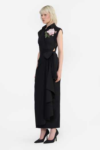 Buy Gauri & Nainika Black Cotton Collared Neck Surplice Cropped Embroidered Shirt Online at Aza Fashions Buy_Gauri & Nainika_Black Cotton Collared Neck Surplice Cropped Embroidered Shirt _Online_at_Aza_Fashions