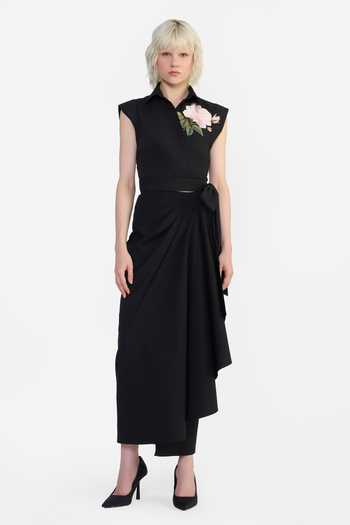 Shop Gauri & Nainika Black Cotton Collared Neck Surplice Cropped Embroidered Shirt Online at Aza Fashions Shop_Gauri & Nainika_Black Cotton Collared Neck Surplice Cropped Embroidered Shirt _Online_at_Aza_Fashions