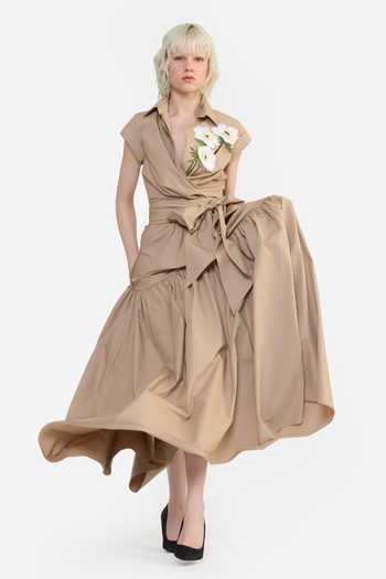 Buy Gauri & Nainika Beige Cotton Collared Neck Embroidered Cropped Wrap Shirt Online at Aza Fashions Buy_Gauri & Nainika_Beige Cotton Collared Neck Embroidered Cropped Wrap Shirt _Online_at_Aza_Fashions