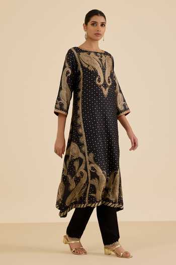 Ritu Kumar Black Silk, Crepe, Rayon, Viscose, Chinon And Beige Dancing Paisley Kurta Set Online at Aza Fashions Ritu Kumar_Black Silk, Crepe, Rayon, Viscose, Chinon And Beige Dancing Paisley Kurta Set _Online_at_Aza_Fashions