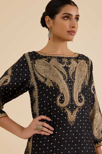 Shop Ritu Kumar Black Silk, Crepe, Rayon, Viscose, Chinon And Beige Dancing Paisley Kurta Set Online at Aza Fashions Shop_Ritu Kumar_Black Silk, Crepe, Rayon, Viscose, Chinon And Beige Dancing Paisley Kurta Set _Online_at_Aza_Fashions