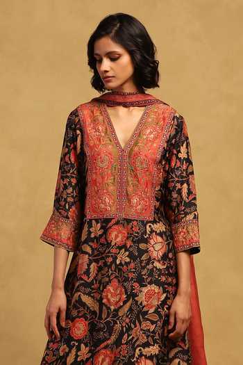 Ritu Kumar Black Silk, Crepe, Viscose V-neck Tree Of Life Kurta Set at Aza Fashions Ritu Kumar_Black Silk, Crepe, Viscose V-neck Tree Of Life Kurta Set _at_Aza_Fashions
