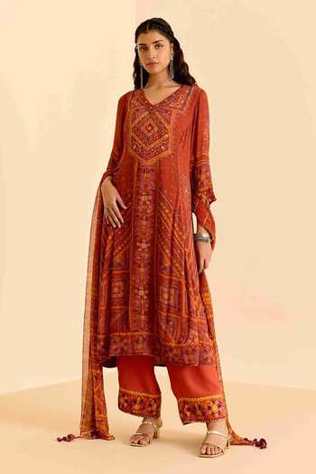 Shop Ritu Kumar Orange Crepe, Chiffon, Viscose V-neck Geometric Print Kurta Pant Set Online at Aza Fashions Shop_Ritu Kumar_Orange Crepe, Chiffon, Viscose V-neck Geometric Print Kurta Pant Set _Online_at_Aza_Fashions