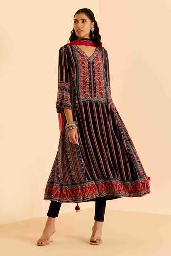 Shop Ritu Kumar Black Crepe, Chiffon, Viscose, Lycra, Jersey Tribal Print Kurta Leggings Set Online at Aza Fashions Shop_Ritu Kumar_Black Crepe, Chiffon, Viscose, Lycra, Jersey Tribal Print Kurta Leggings Set _Online_at_Aza_Fashions