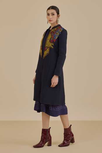 Ritu Kumar Blue Viscose, Dupion Mandarin Collar Meera Quilted Jacket Online at Aza Fashions Ritu Kumar_Blue Viscose, Dupion Mandarin Collar Meera Quilted Jacket _Online_at_Aza_Fashions
