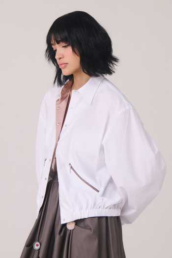 Chillosophy White Poplin Collared Neck Mio Zip Pocketed Shacket Online at Aza Fashions Chillosophy_White Poplin Collared Neck Mio Zip Pocketed Shacket _Online_at_Aza_Fashions