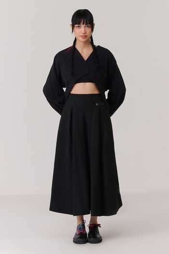 Chillosophy Black Satin, Viscose, Polyester Open Neck Inori Cropped Kimono Jacket Online at Aza Fashions Chillosophy_Black Satin, Viscose, Polyester Open Neck Inori Cropped Kimono Jacket _Online_at_Aza_Fashions