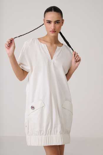 Shop Chillosophy Ivory Poplin V-neck Emi Puff Sleeve Dress Online at Aza Fashions Shop_Chillosophy_Ivory Poplin V-neck Emi Puff Sleeve Dress _Online_at_Aza_Fashions
