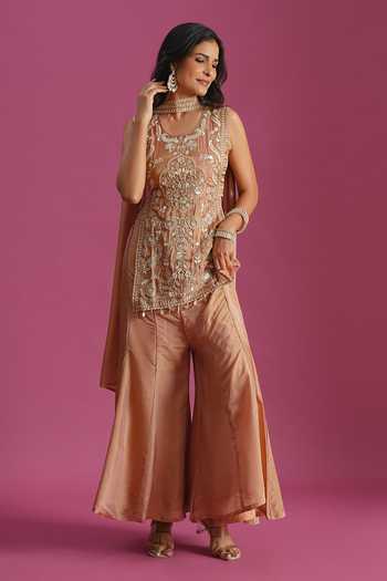 Buy_Samyukta Singhania_Peach Tissue Square Neck, Yes Embroidered Kurta Set 