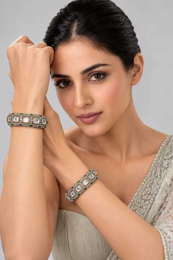 Vivinia By Vidhi Mehra Emerald Moissanite Polki Pair Of Bangles