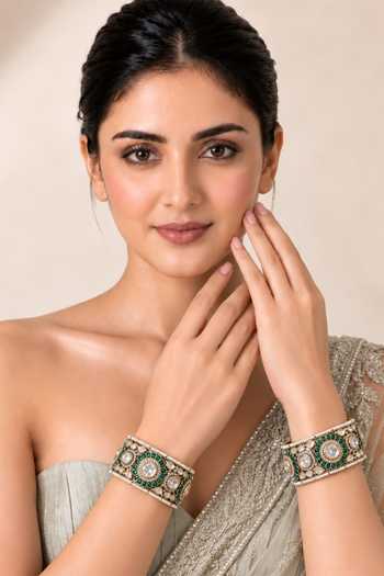 Vivinia By Vidhi Mehra Emerald Moissanite Polki Pair Of Bangles