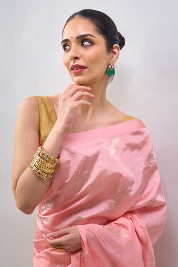 Mint N Oranges Peach Silk Floral Handwoven Saree With Unstitched Blouse Piece at Aza Fashions Mint N Oranges_Peach Silk Floral Handwoven Saree With Unstitched Blouse Piece _at_Aza_Fashions