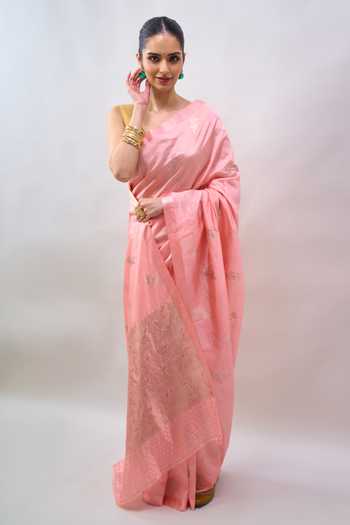 Buy Mint N Oranges Peach Silk Floral Handwoven Saree With Unstitched Blouse Piece Buy_Mint N Oranges_Peach Silk Floral Handwoven Saree With Unstitched Blouse Piece